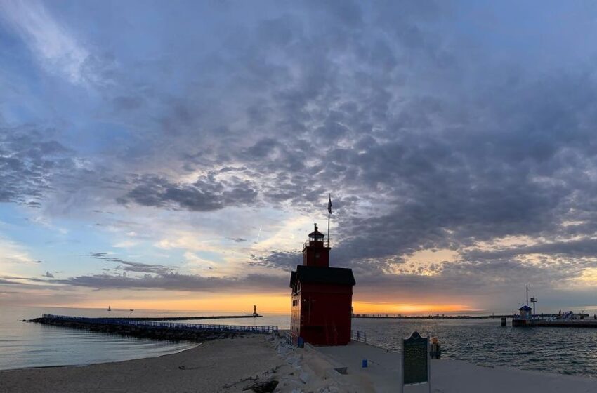  Top 10 Michigan Lighthouses